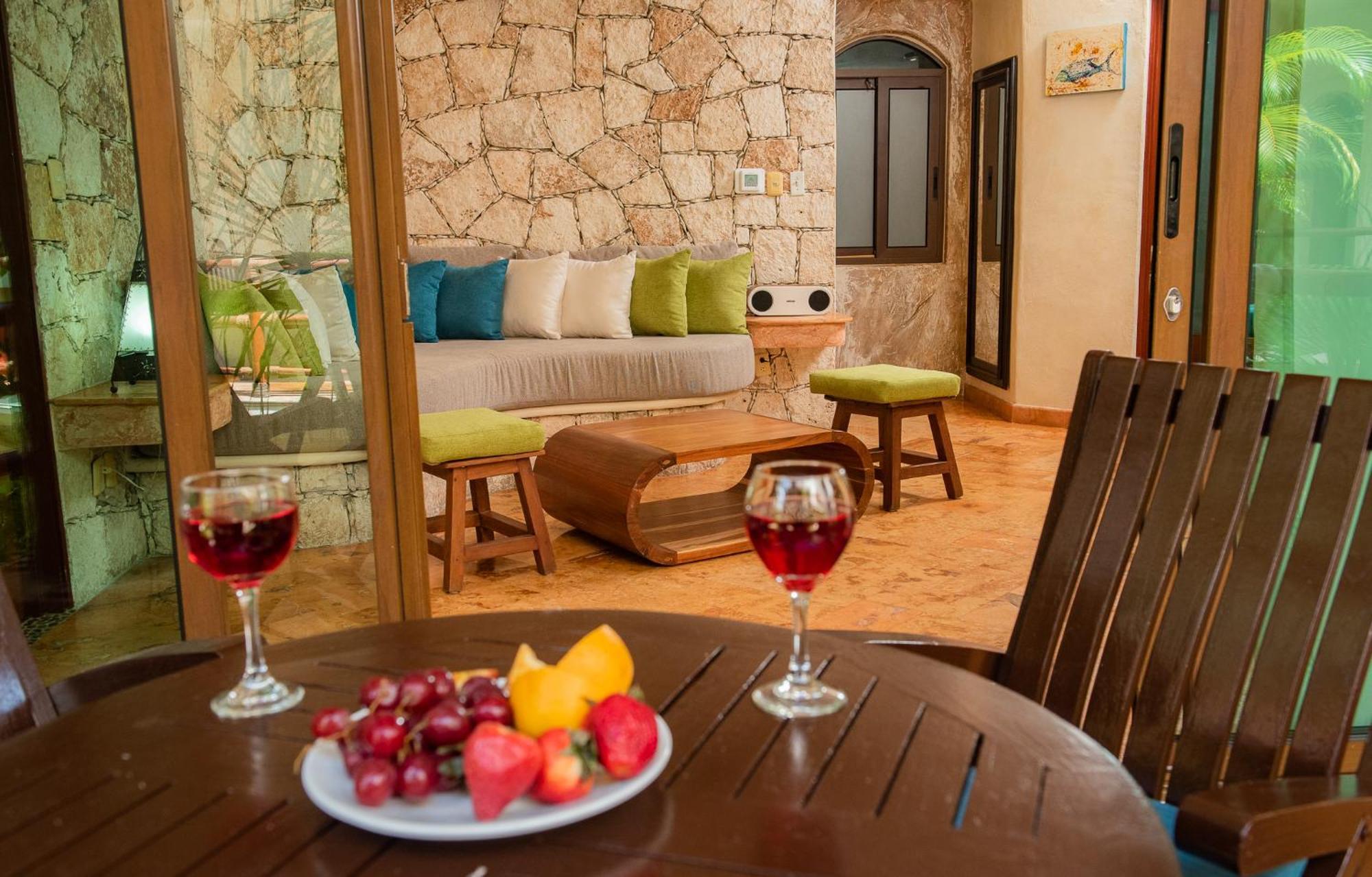 Villas Sacbe Condo Hotel And Beach Club Playa del Carmen Exterior photo